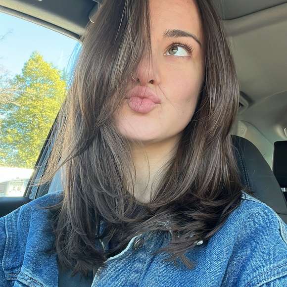 Meet your Posher, Samantha - Picture 2 of 2